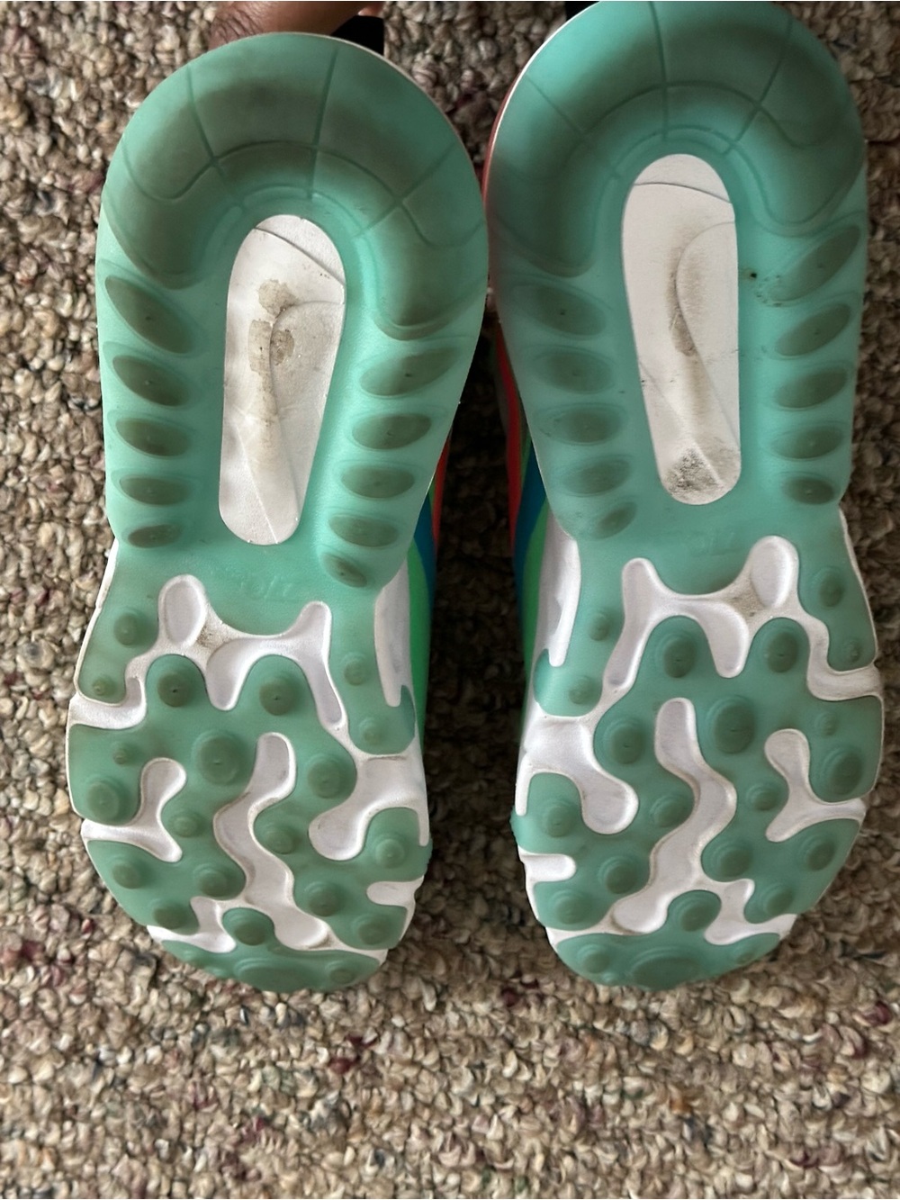 Nike women’s Multicolor Teal, Green and Coral Sneakers - Picture 7 of 8